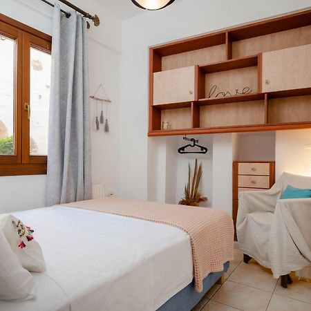 Small Apartment In Grotta Naxos Naxos City المظهر الخارجي الصورة
